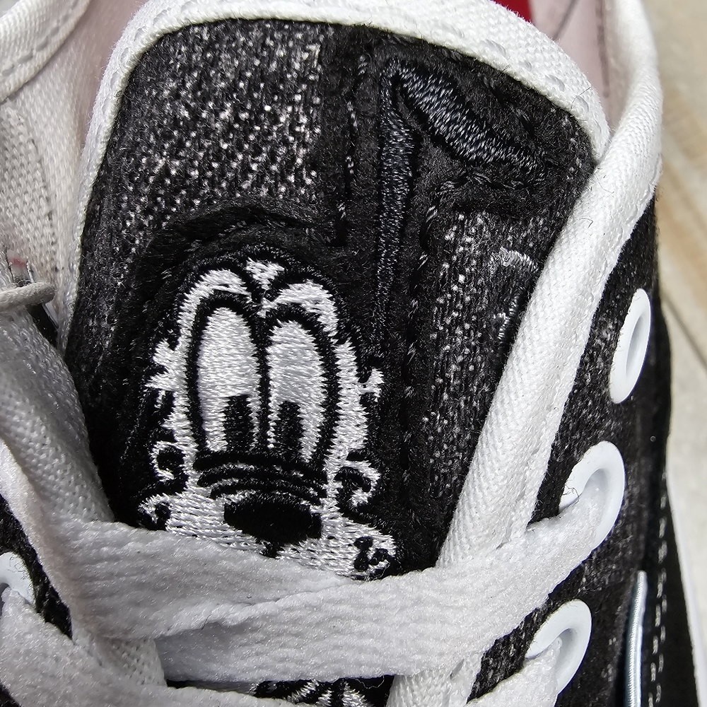 Vans X Disney 100th Authentic OG Family - Picture 11 of 14